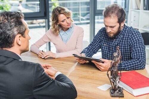 Couple during mediation